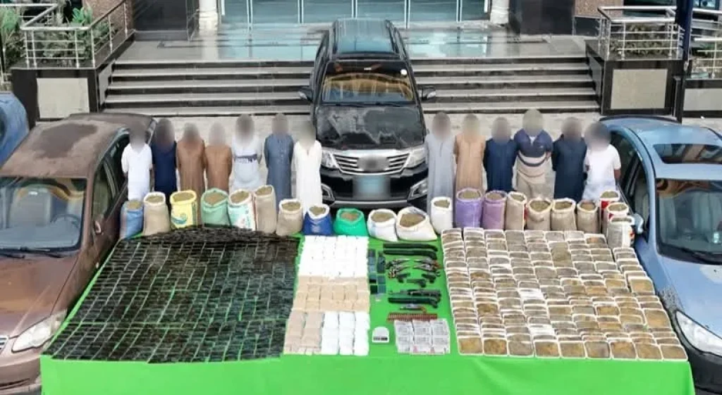 الداخلية تضبط تشكيل عصابي بحوزتهم مواد مخدرة بقيمة 125 مليون جنيه بمحافظتي القاهرة والجيزة