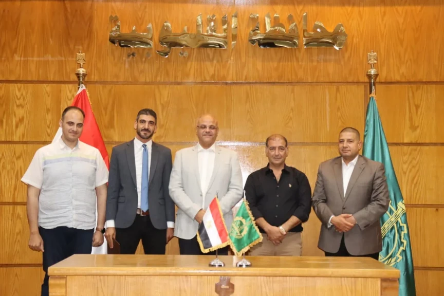 محافظة القليوبية توقع مذكرة تفاهم لدراسة تعظيم الاستفادة من كورنيش النيل ببنها: مراكب عائمة ومتنزهات لتوفير متنفس حضاري جديد