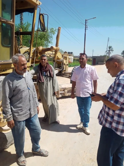 محافظ أسيوط: استمرار أعمال إعادة رصف طريق ترعة أحمد شاكر بطول 2.4 كم بمركز صدفا