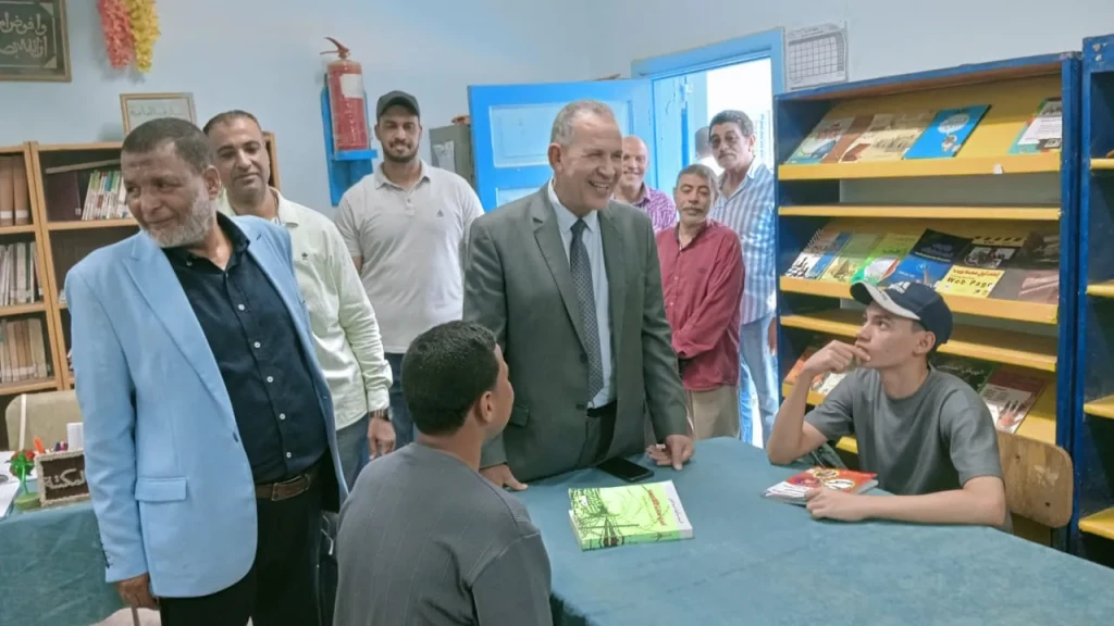 مدير تعليم أسيوط لمعلمى منفلوط الثانوية نوعوا مصادركم والتزموا بموقع الوزارة وبنك المعرفة ومنصة الذكاء الاصطناعى