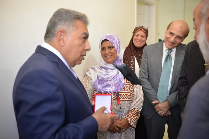 محافظ الدقهلية ومدير جمعية الأورمان يفتتحان تطوير 31 منزلًا ويسلّمان 31 مشروع رأس ماشية بقرية الأمل مركز بلقاس .
