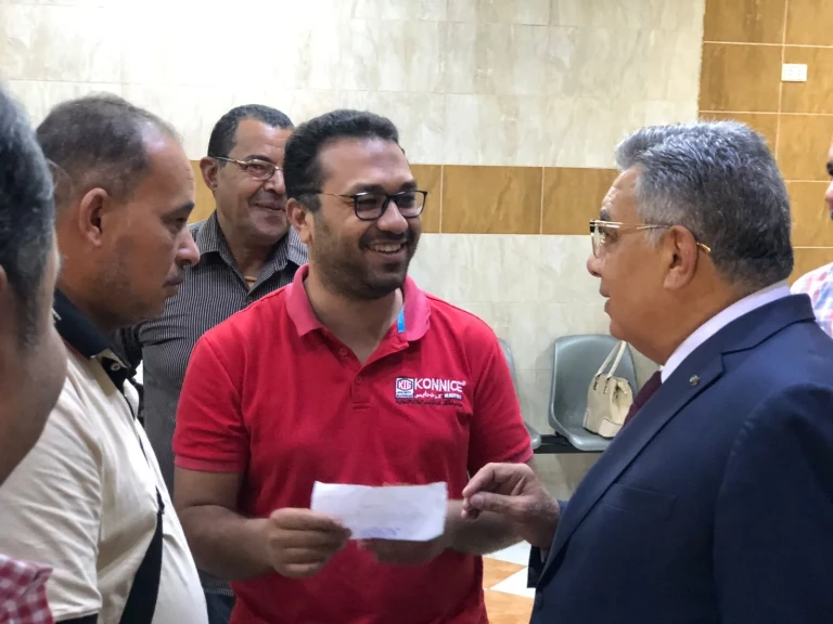 محافظ الدقهلية يتفقد مركز اللجان الطبية التخصصية الجديد بسندوب ويؤكد: - نسعى لتوفير مختلف الخدمات الطبية والعلاجية اللازمة للمواطنين في كل مكان