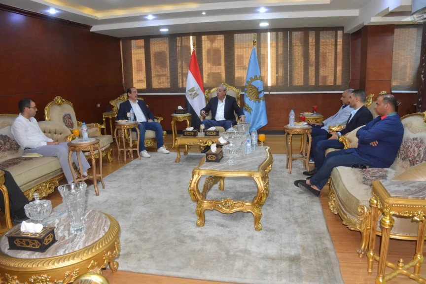 الغربية ترتقي بالمنظومة الصحية.. محافظ الغربية يستقبل نائب وزير الصحة عقب جولة ميدانية على المستشفيات والمنشآت الطبية