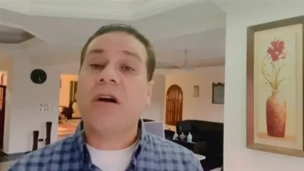 مظهر شاهين يفتح النار على ابراهيم عيسى..كف عن المتاجرة بالذاكرة الوطنية
