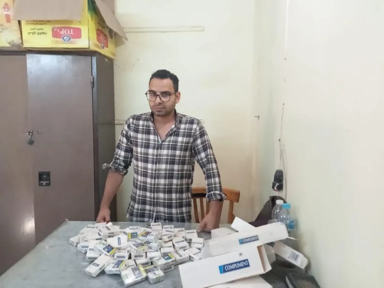 محافظ أسيوط: ضبط دقيق بلدي مدعم قبل تسريبه للسوق السوداء وتحرير 284 محضرًا تموينيًا بالمراكز والأحياء
