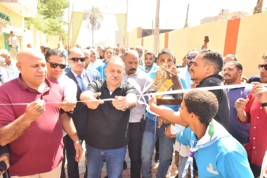 محافظ أسيوط يفتتح المرحلة الأولى من تطوير منطقة المصلى بإعادة تأهيل 180 منزلًا ضمن خطة شاملة للنهوض بالمناطق الأكثر احتياجًا
