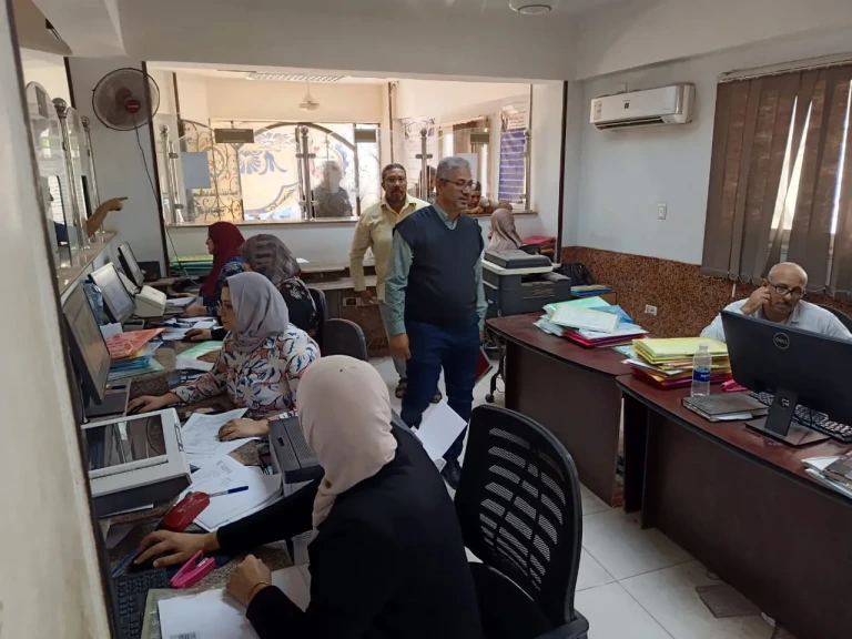 محافظ الدقهلية: نتابع بشكل دوري انتظام العمل وتقديم الخدمات للمواطنين بالمراكز التكنولوجية