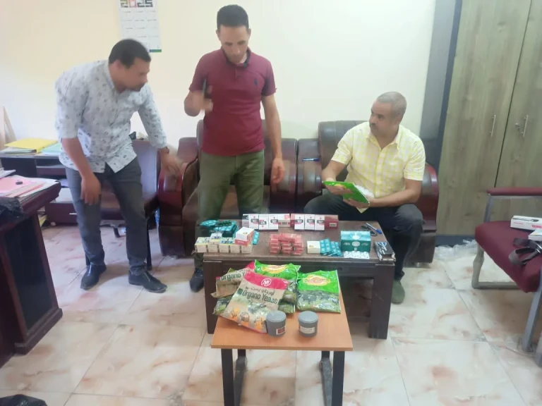 محافظ أسيوط : ضبط سلع غذائية منتهية الصلاحية وتحرير ٢٧٥ محضرًا تموينيًا في حملات مكثفة على الأسواق والمخابز