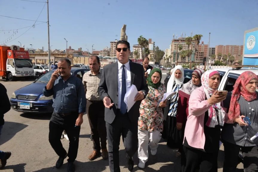 تنفيذا لتكليفات محافظ الدقهلية بالمتابعة المستمرة لأعمال الخطة الاستثمارية للعام المالي الحالي نائب محافظ الدقهلية يتفقد مشروعات الخطة الاستثمارية بحي شرق المنصورة