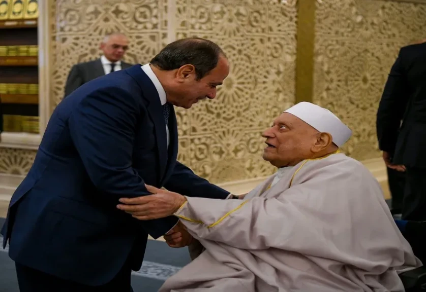 السيسي يوفد مندوباً للتعزية في وفاة الدكتور أحمد عمر هاشم