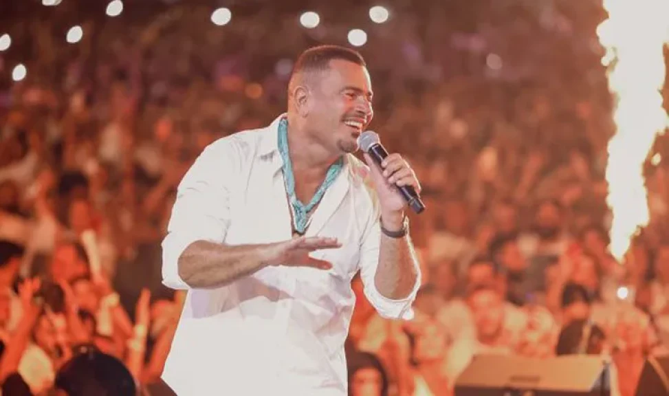 عمرو دياب يحتفل اليوم بعيد ميلاده الـ 64