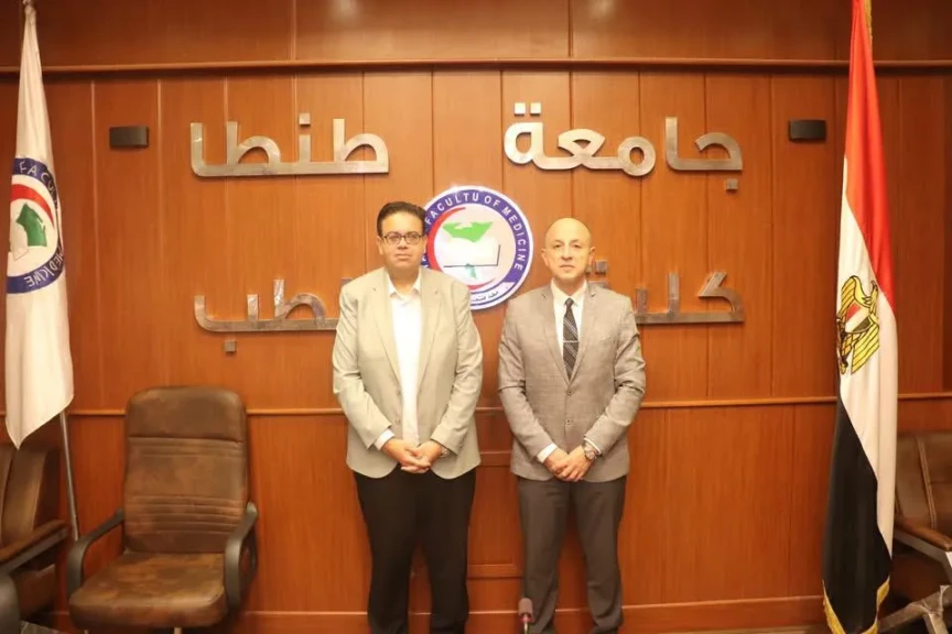 القائم بأعمال عميد طب طنطا يلتقي مدير عام الاستراتيجية بالمجلس الصحي المصري