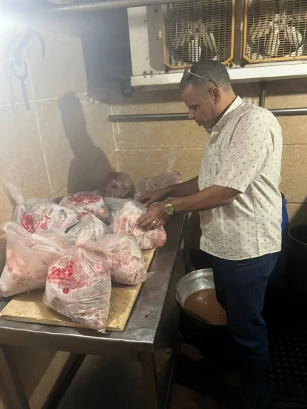 بالصور .. محافظة الجيزة تضبط ٨.٦ طن لحوم ودواجن غير صالحة للاستهلاك الآدمي خلال أسبوع بأوسيم وكرداسة والعجوزة
