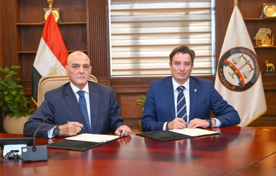 بالصور .. النيابة العامة المصرية تستقبل وفدًا من جامعة أرسطو اليونانية