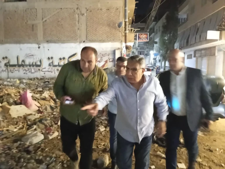 بالصور .. محافظ الدقهلية في جولة بشوارع مدينة المنصورة