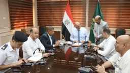 محافظ القليوبية يعقد اجتماعاً لتحديد...