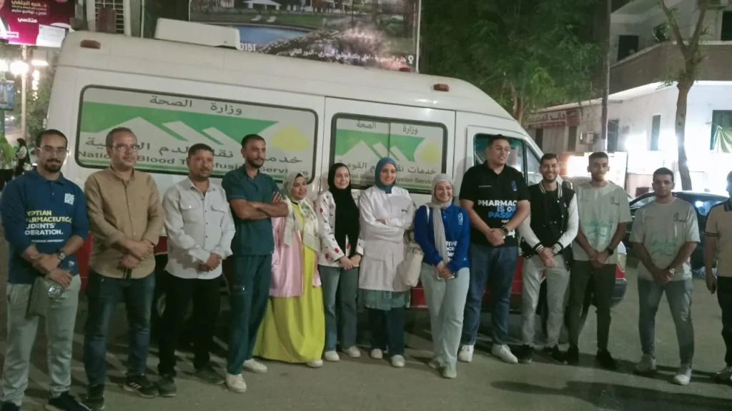 المركز الإقليمى والاتحاد المصرى لطلاب الصيدلة ينظمان قوافل للتبرع بالدم بأسيوط