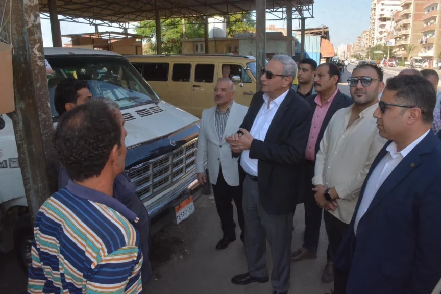 لليوم الثالث على التوالي.. محافظ الغربية يتابع التزام السائقين بالتعريفة الجديدة ويشدد على الانضباط الكامل بمنظومة النقل