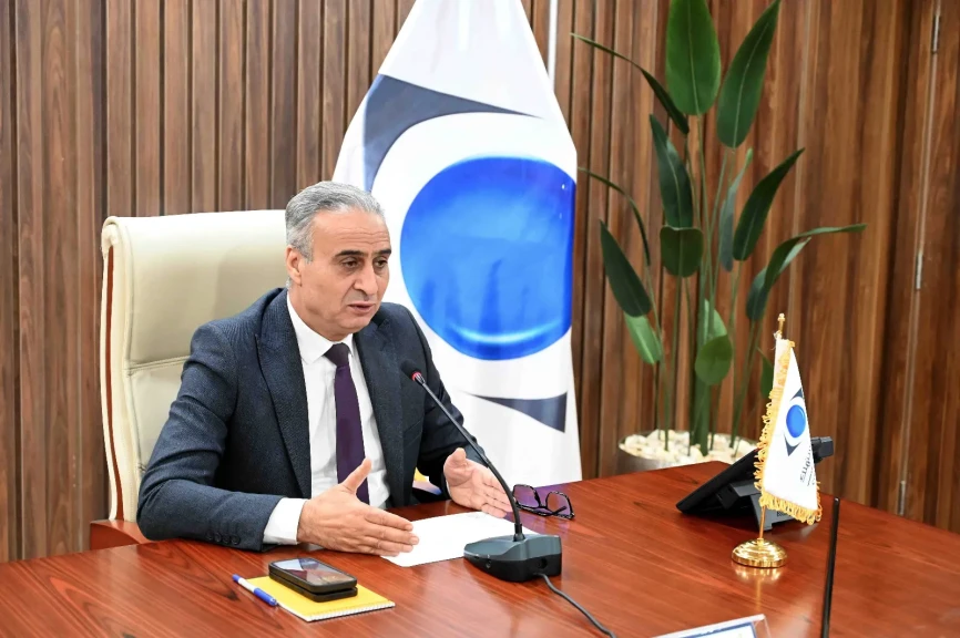 رئيس جهاز حماية المستهلك يعقد اجتماعًا موسعًا مع رؤساء القطاعات ومديري الأفرع الإقليمية لمتابعة حالة الأسواق وتوافر السلع بعد تحريك أسعار المواد البترولية، والتوجيه بتشديد الرقابة الميدانية