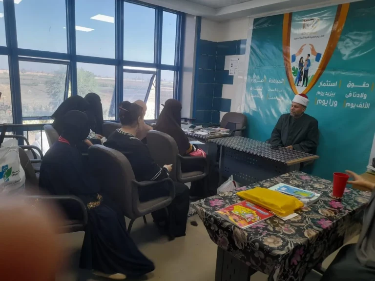 محافظ أسيوط: تضافر الجهود بين الجهات ضرورة لرفع الوعي وتحقيق التنمية المستدامة و”القومي للمرأة” ينفذ 250 جلسة توعوية بقرى ”حياة كريمة”