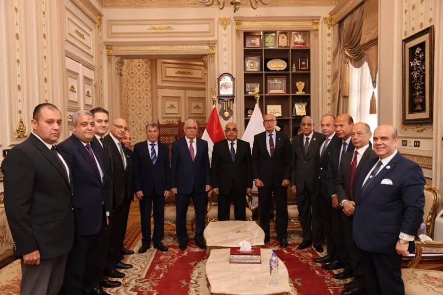 زيارة وزير العدل لدار القضاء العالى ومجلس الدولة للتهنئة بالعام القضائي الجديد