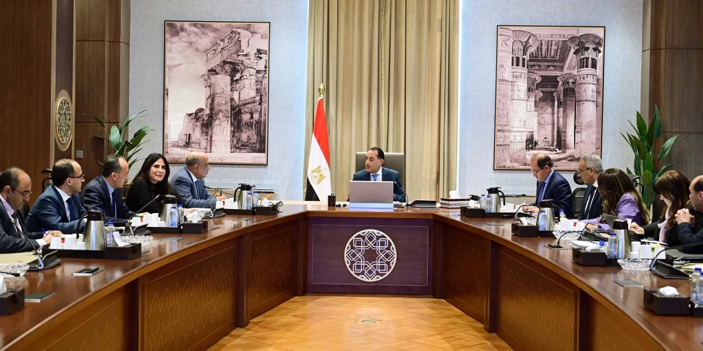 رئيس الوزراء باجتماع اليوم