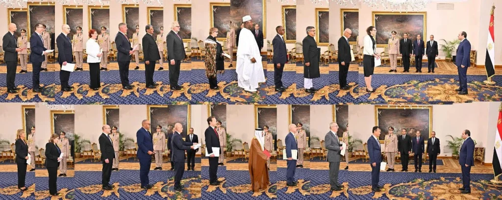 الرئيس عبدالفتاح  السيسي يتسلم اوراق اعتماد 23 سفيرا جديدا