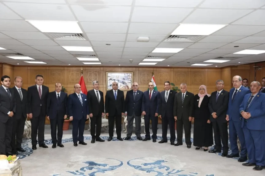 بالصور .. زيارة وزير العدل لهيئة قضايا الدولة والنيابة الإدارية للتهنئة بالعام القضائي الجديد
