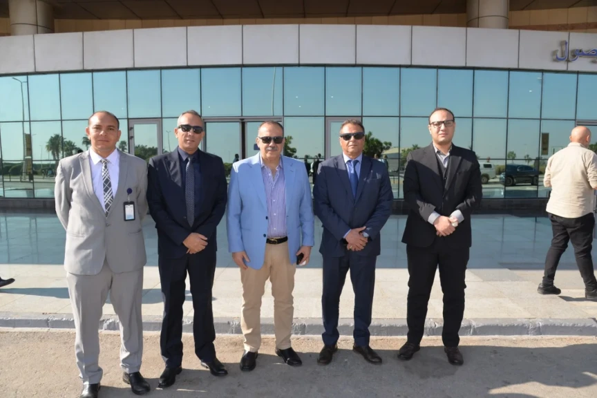 محافظ أسيوط يستقبل الرحلة الجوية المنتظمة بين القاهرة وأسيوط دعمًا لمنظومة النقل والتنمية بالصعيد