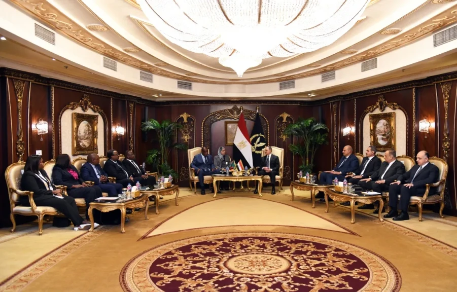 بالصورة .. تفاصيل لقاء وزير الداخلية مع وزير الداخلية والأمن الداخلى بجمهورية زامبيا