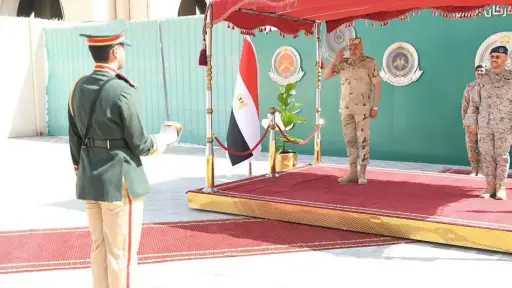 الفريق أحمد خليفة رئيس أركان...