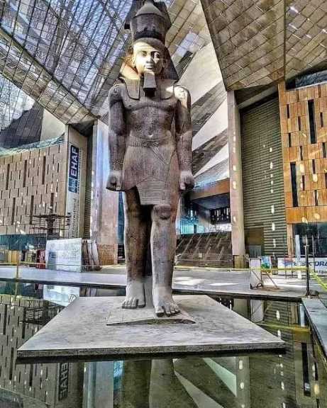 المتحف المصري الجديد