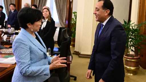 بالصور .. رئيس الوزراء يلتقي...