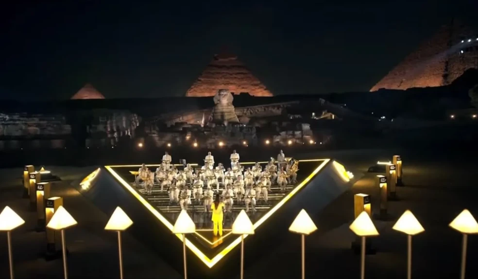 بدء الاحتفال الفنى بمناسبة إفتتاح المتحف المصري الكبير بحضور الرئيس السيسى