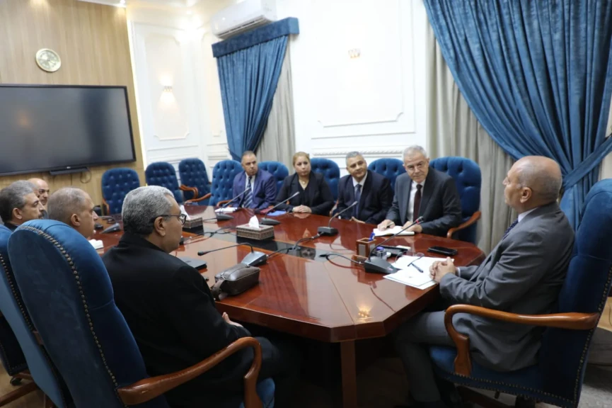 بالصور .. تعرف على تفاصيل لقاء محافظ القاهرة مع عدد من رؤساء الأحياء الجدد