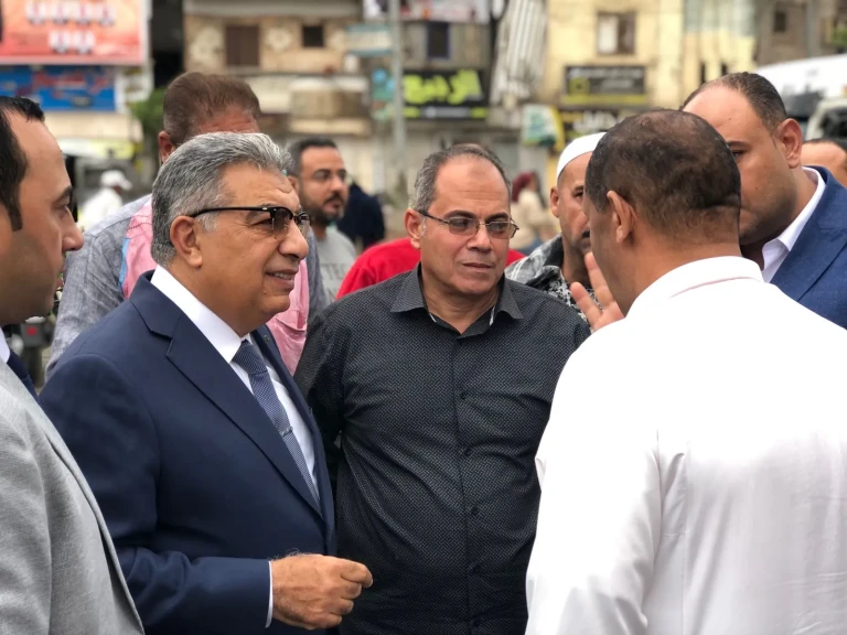 محافظ الدقهلية يتفقد موقف ”سندوب” لمتابعة انتظام العمل والخدمات وحركة سيارات السرفيس