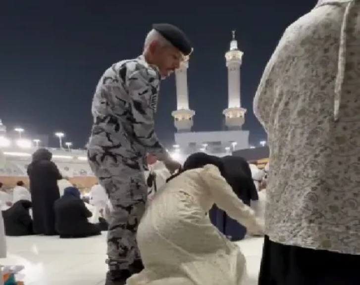 الاعتداء علي معتمر مصري