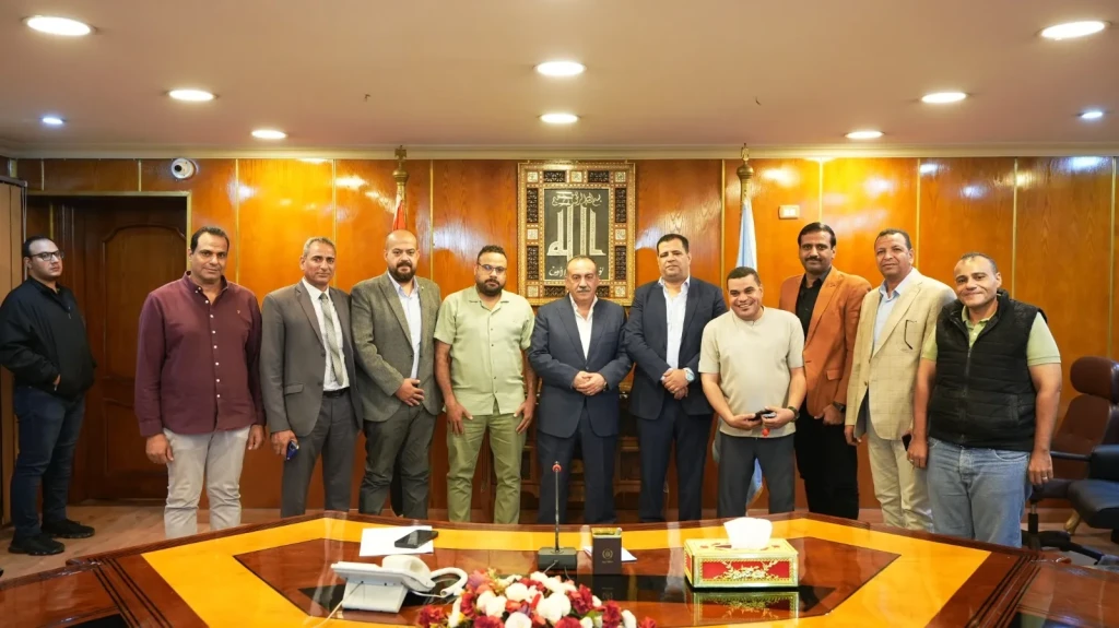 اثناء اللقاء