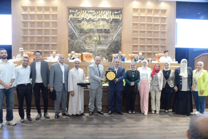 اثناء التكريم