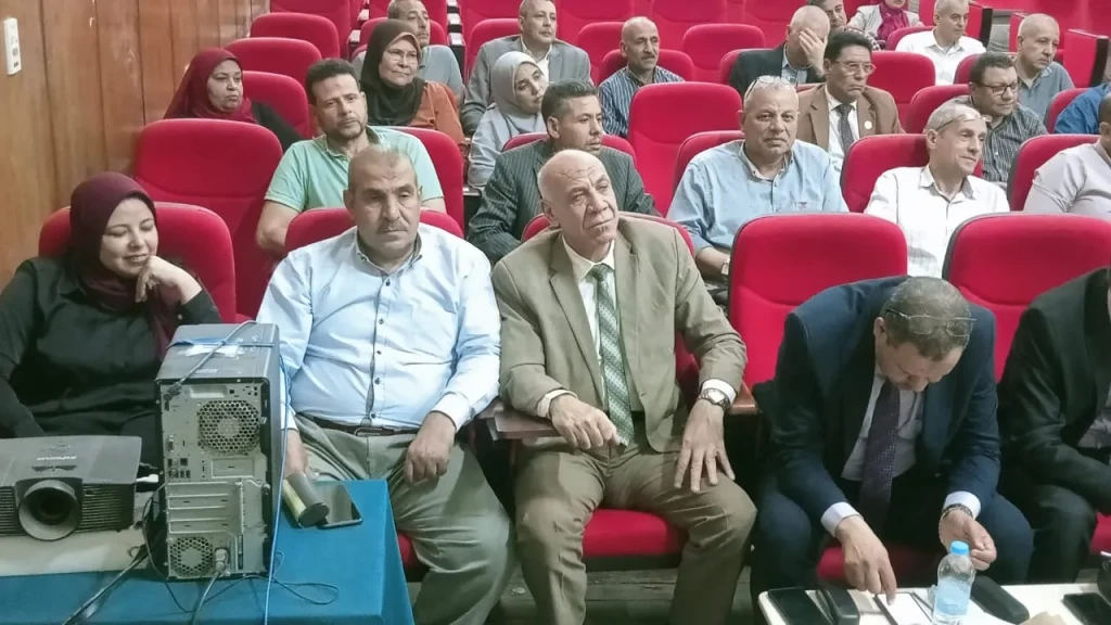 محافظ أسيوط