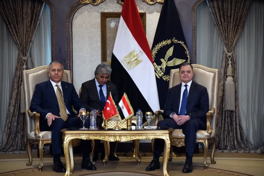 وزير الداخلية