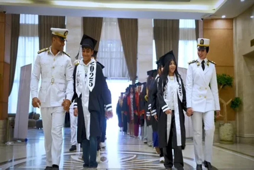 تكريم المتفوقين