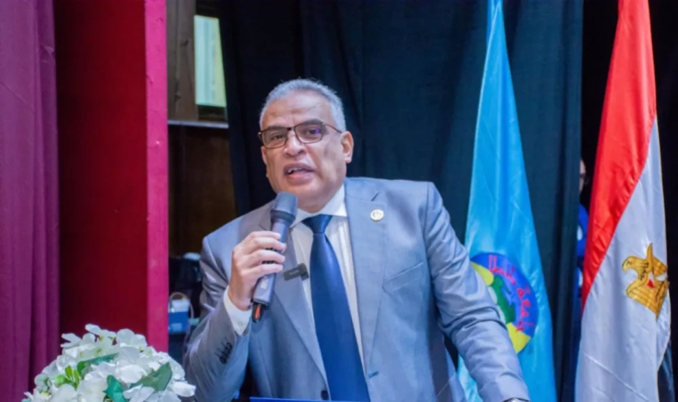 رئيس جامعة طنطا يفتتح مؤتمر ”الأطباء المقيمين بمستشفيات جامعة طنطا نحو مستقبل أفضل”