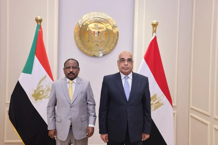 لتبادل الخبرات وتطوير منظومة التقاضي.. وزير العــدل يستقبــل نظيره السودانــي