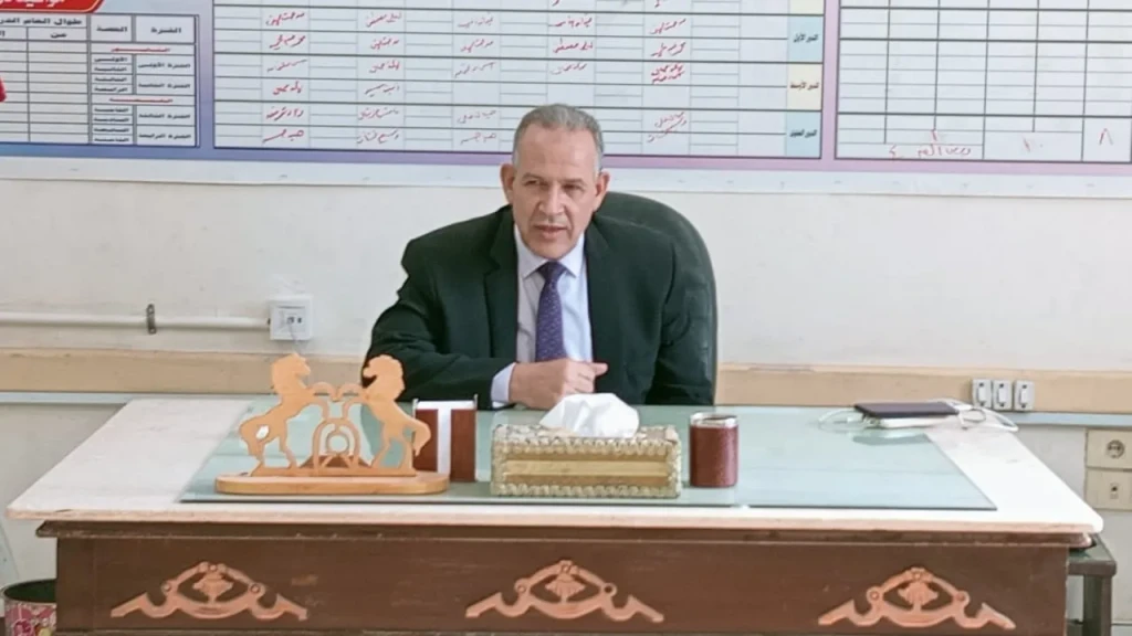 بناء على توجيهات المحافظ مدير تعليم أسيوط يلتقى موجهى التربية الفنية ويعلن إنشاء أول مركز للحرف اليدوية والتراثية