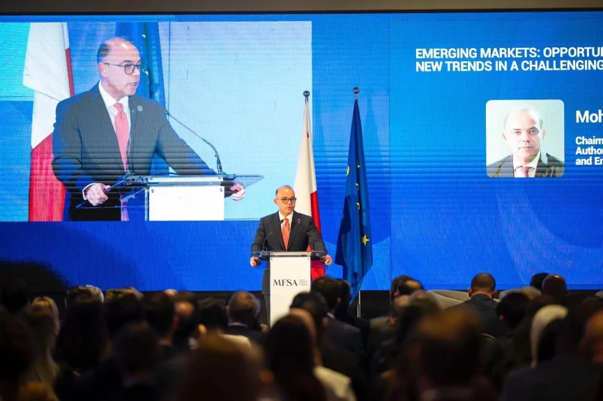 الدكتور محمد فريد رئيس هيئة الرقابة المالية يلقي الكلمة الارئيسية بالمؤتمر العام لهيئة الخدمات المالية في مالطا