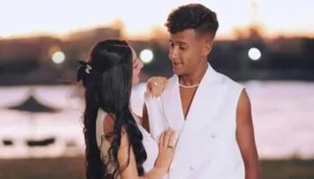 طلاق مطرب المهرجانات عصام صاصا وجهاد أحمد