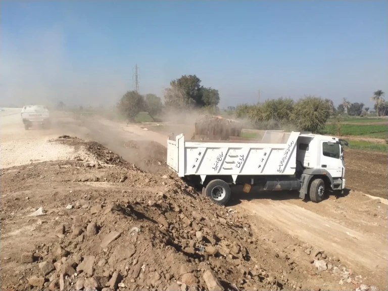 محافظ أسيوط: رفع 1300 طن مخلفات ضمن حملات النظافة المستمرة بمركز ديروط