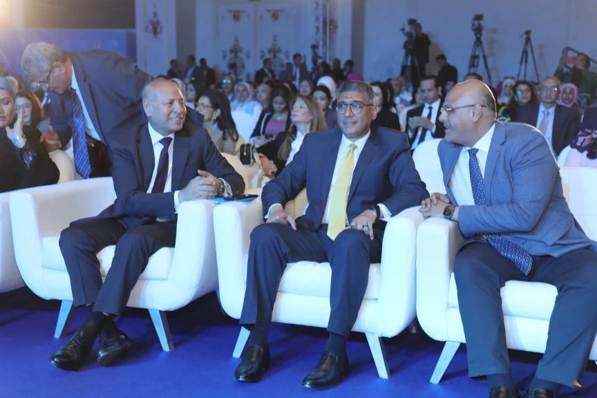 وزيرة التضامن الاجتماعي ومحافظ القاهرة يشهدون الاحتفالية التى نظمها المجلس القومى للأمومة والطفولة تحت رعاية السيدة انتصار السيسى
