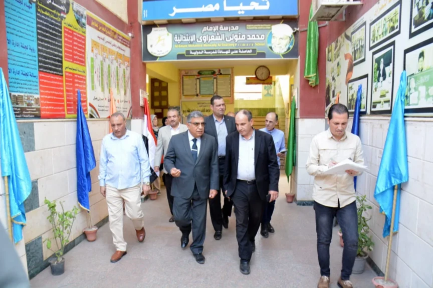 محافظ الدقهلية يتفقد استعدادات اللجان الانتخابية قبل انطلاق التصويت في انتخابات مجلس النواب 2025